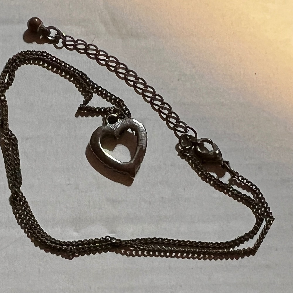 Heart Pendant Necklace Gunmetal Gray Smoky Crystal Edgy Romantic - Picture 4 of 4